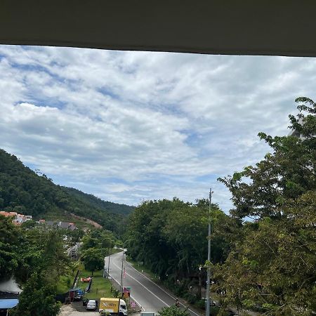 Batu Feringgi Homestay Экстерьер фото