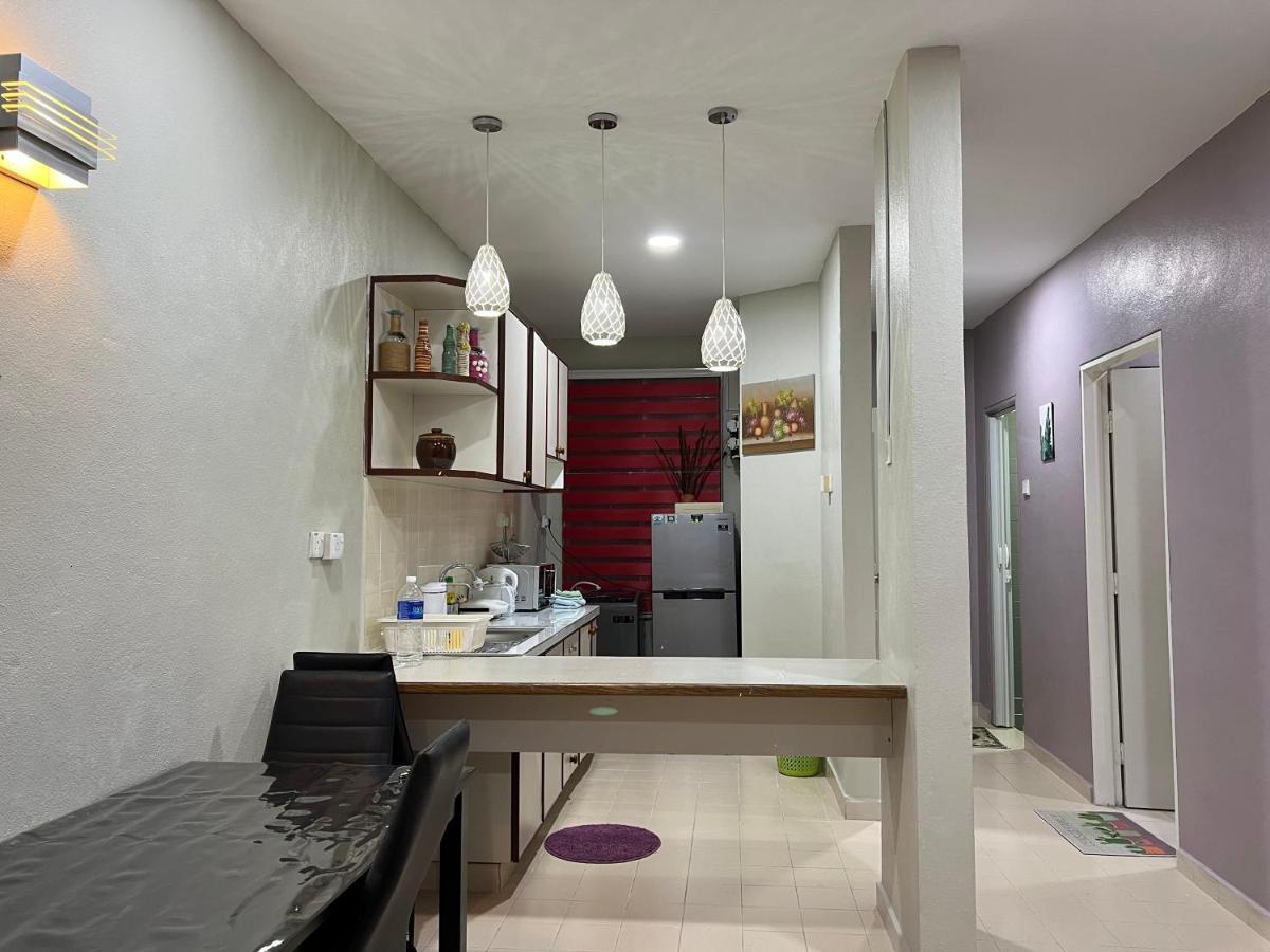 Batu Feringgi Homestay Экстерьер фото