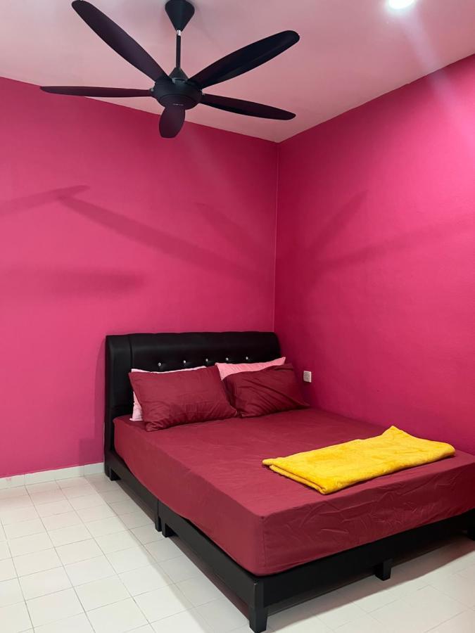 Batu Feringgi Homestay Экстерьер фото